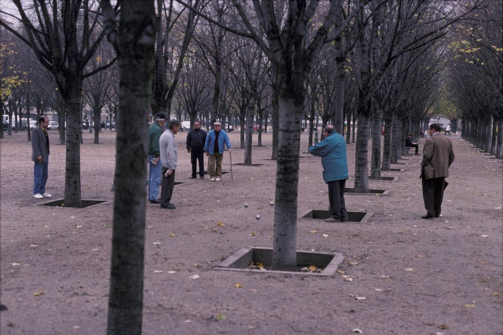 Playing Boules, Paris