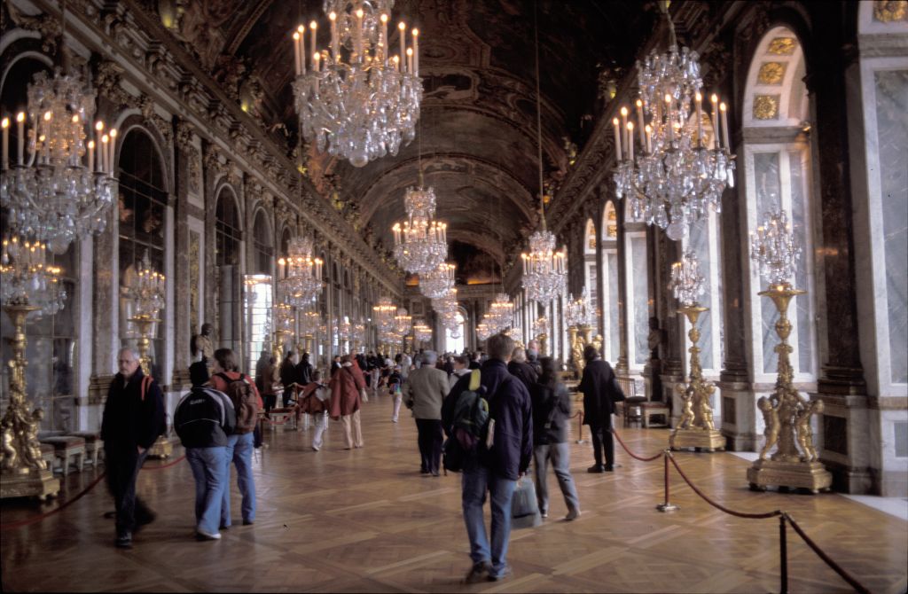Versailles: Long hall