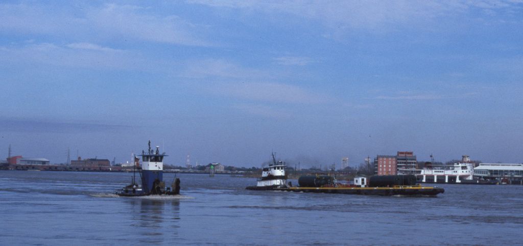 New Orleans: Mississippi tugboat