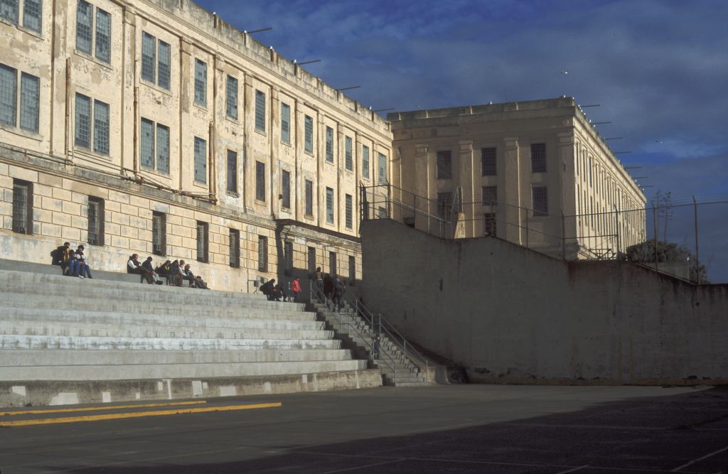 Alcatraz: Excercise yard steps