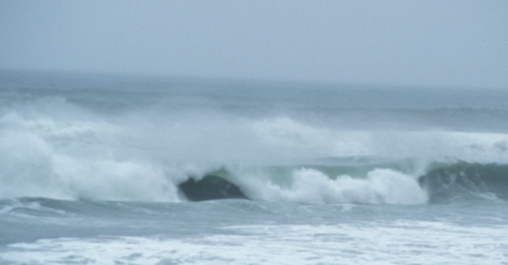 Route 1(San Fransisco to Monteray): waves