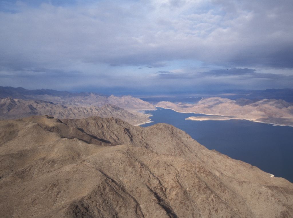 Lake Mead: Caldera