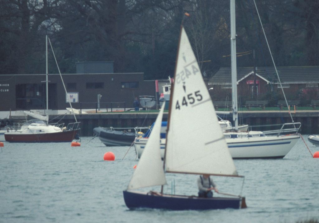Dingy at Hamble