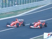 F1 Race End Ferrari 1, 2