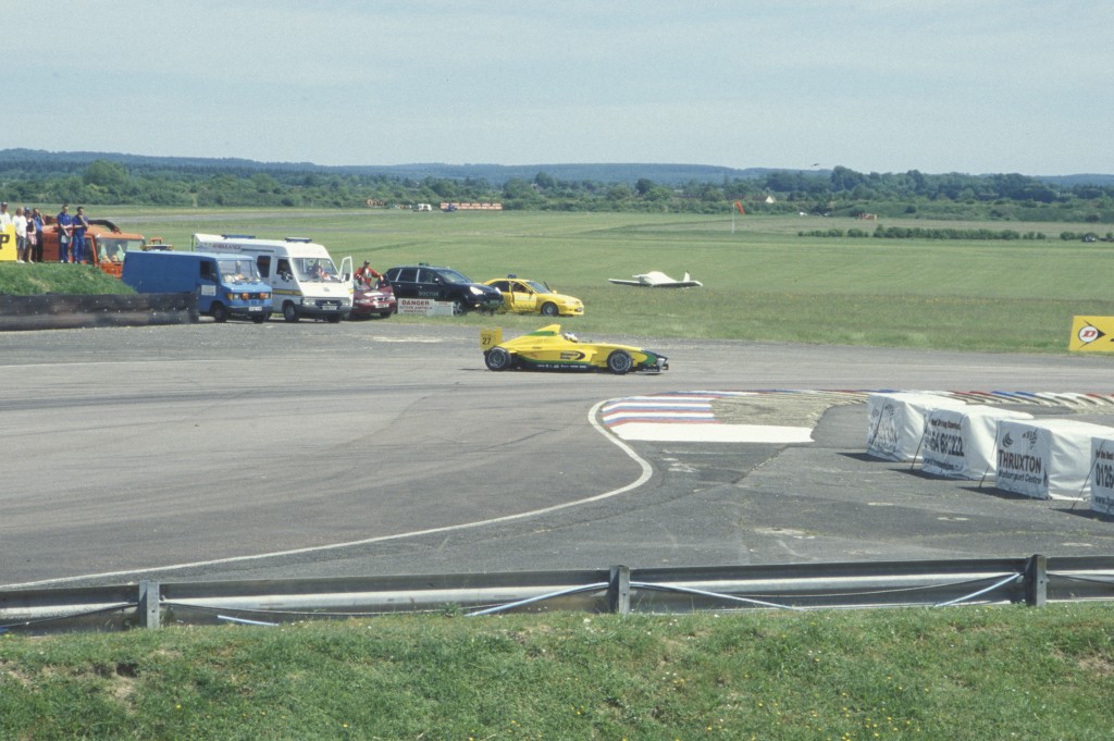 Thruxton, Formula BMW, oops