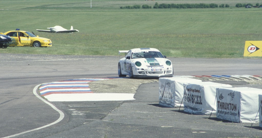 Thruxton, Porche Carrera Cup, oops