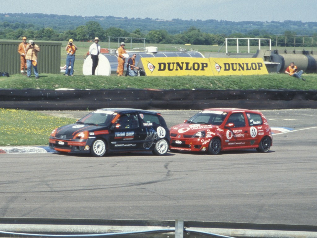 Thruxton, Clios Close racing