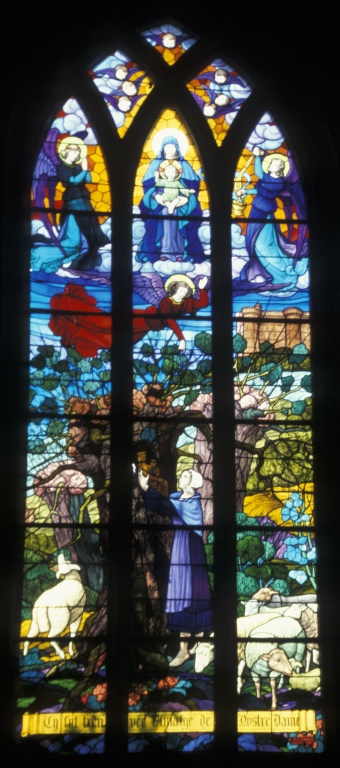 Stained glass: Rochefort-en-terre