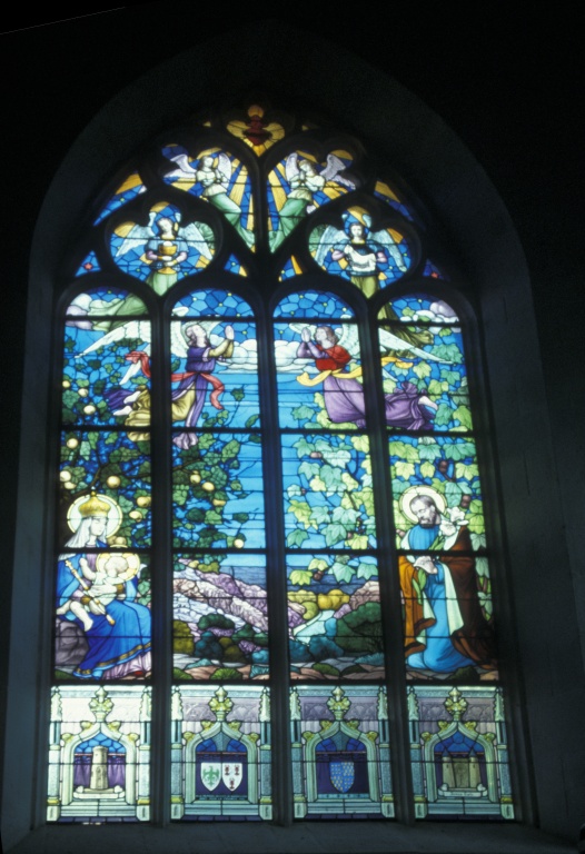 Stained glass: Rochefort-en-terre