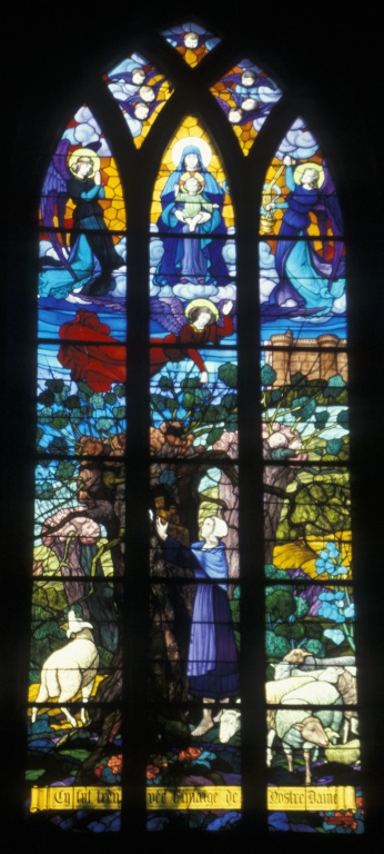 Stained glass: Rochefort-en-terre