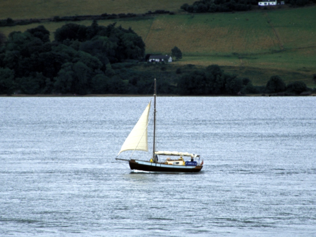 Sloop passing Fort George