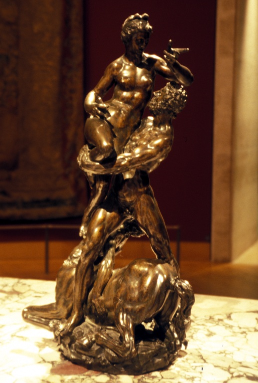 Statuette, Louvre
